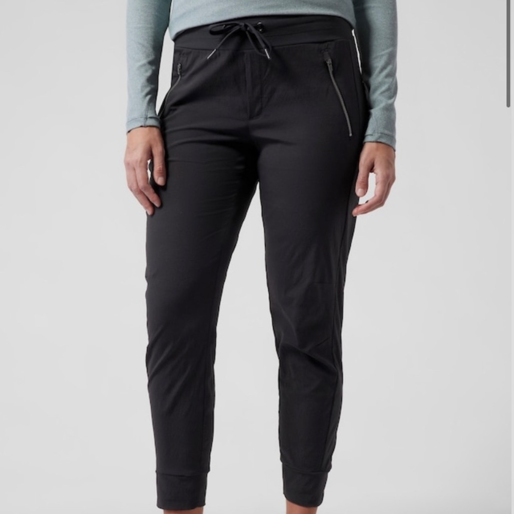 Athleta Trekkie North Jogger